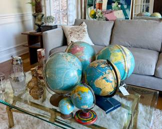 Globes! Tons of Globes!