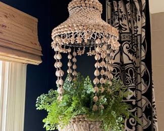 Hanging Shell Display
