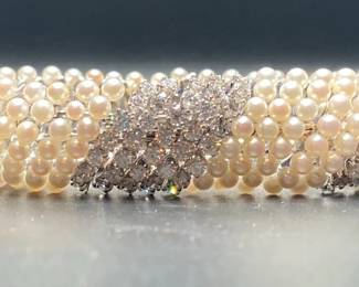 Elegant David Webb Diamond Platinum Pearl Bracelet