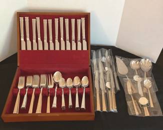 Bentley Heritage Mint, Ltd. Stainless Steel Flatware Set