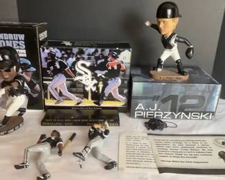 White Sox Figurines 4 Bobble Heads Pierzynski, Konerko, Dye Jones