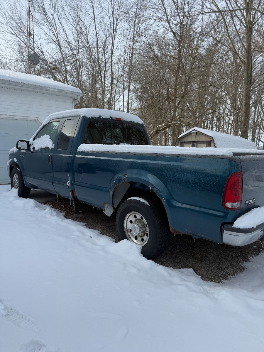 2001 F250 Ford Truck, V10
VIN # 3FTNX20S51MA11038