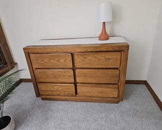 Nice solid dresser nice wood