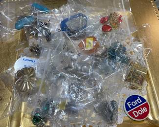 Assorted Broaches on Gold Tone Charger Plates