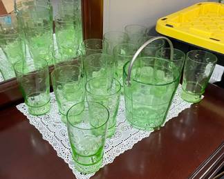 Uranium Ice Bucket with Glasses Grape Pattern