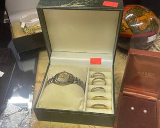 Ladies Watch with Interchangeable Faces