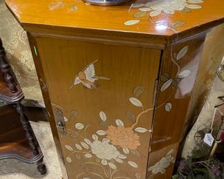 Oriental Plant/Statue Stand, Corner Curio Shelving