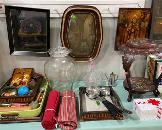 Assorted Household Decor'