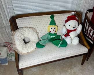 vintage bench and holiday decor