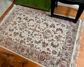 4x6 hand knotted Persian rug