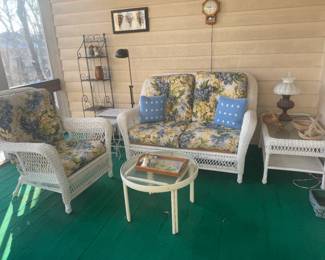 wicker outdoor furniture