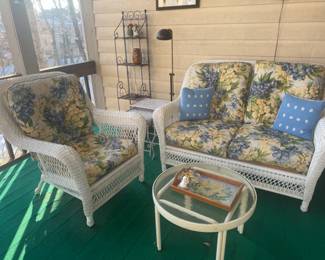 wicker outdoor furniture