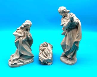 Lepi Wood Nativity Figurines