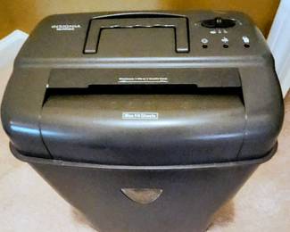Sturdy Insignia crosscut shredder with a 10-sheet capacity. Includes bin, CD/credit-card shredding slot, and simple front-panel controls. Great for home offices, tax documents, and everyday security needs.