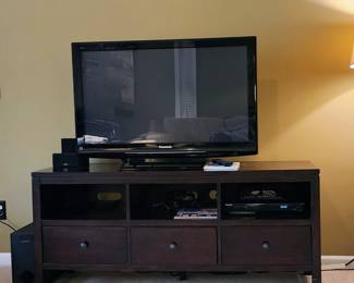Bassett Solid Wood TV Console / Media Cabinet