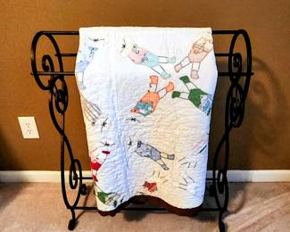 Handmade Vintage-Style Quilt (Appliqué Figures)