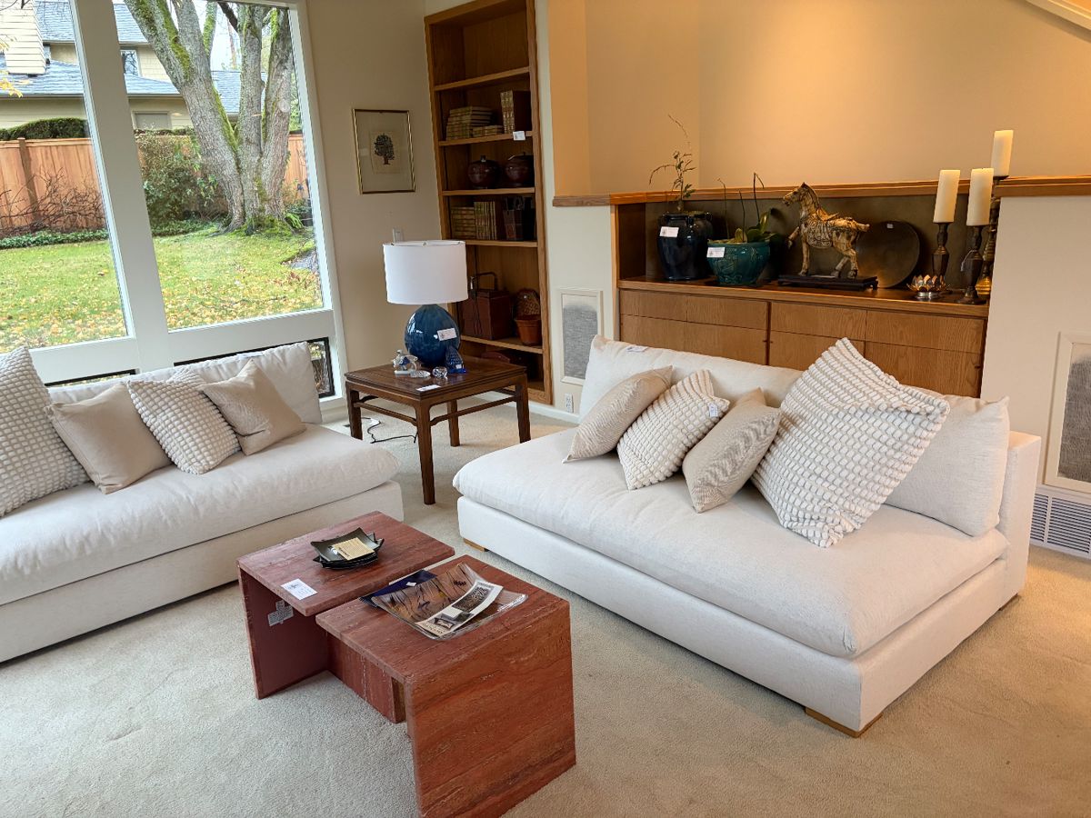 An overview of items in the sale.