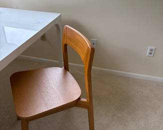 $180 mid-century wood side chair by Article. “Like New” condition and currently available for $350. 21.5”w x 20.5”d x 32.5”h. Available for online and in person purchase.