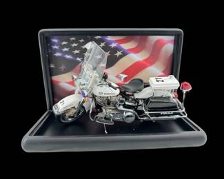 Franklin Mint Harley Davidson Police Bike
