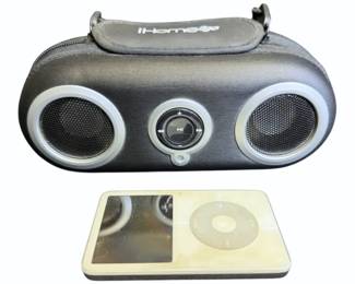 30GB iPod Music Player and Speaker