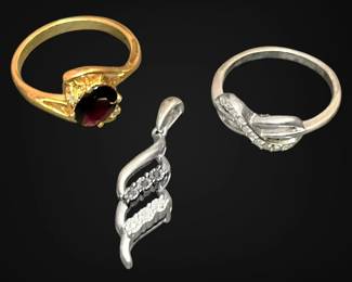 Garnet Diamond Sterling Silver Rings and Diamond Pendant 6.55g Total