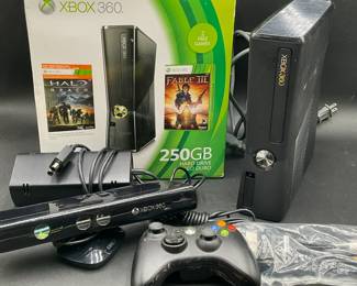 XBOX 360 Console Bundle