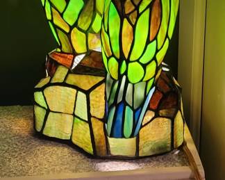 Stained glass parrots