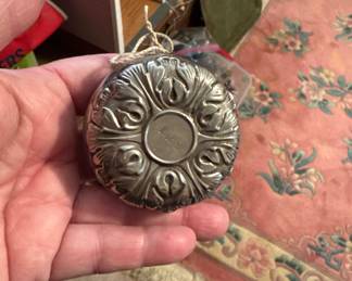 Fancy silver plate yoyo