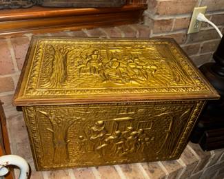 Vintage relief clad kindlin box