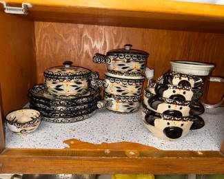 Temptations Old World pig plates, bowls and nesting measuring cups