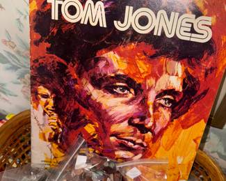 Tom Jones program