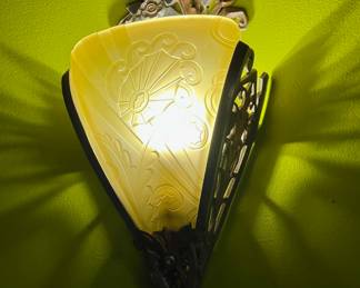 $600 - Pair of Vintage Art Deco-style wall sconces