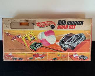 Hot Wheels Road Runner Set