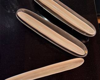 Set of Three Olive Dishes. 