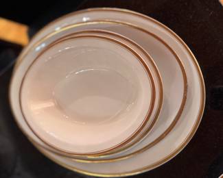 Pope Bosser Porcelain Gold Rim China. Items Include: Set of 8 Dinner Plates, Set of 3 Bread & Butter Plates, 2 Fruit Bowls, 3 Serving Platters, 1 Serving Bowl, 1
Oval Vegetable Server. Photo 4 of 4. 