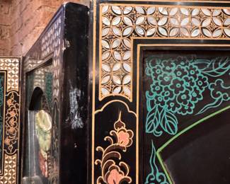 Chinese Black Lacquer Room Divider with Jade and Mother-of-Pearl Inlay. Measures 6' H with Four 18" Wide Panels. Photo 4 of 8. 