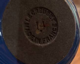 Vintage Le Creuset Blue Lidded Saucepan. Photo 4 of 4. 