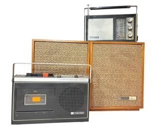 Vintage General Electric Stereo And Other Vintage Radios