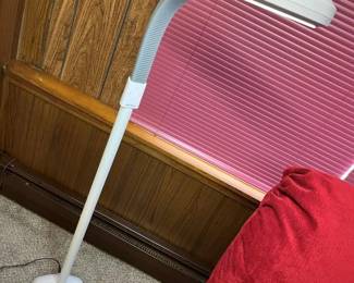 119 Verilux Task Floor Lampmin