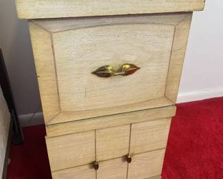 119 Vintage MCM 2Drawer Nighstandmin