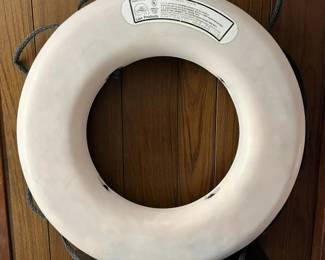 119 Lion Products Commercial 24In. Ring Buoymin