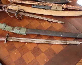 WWl British   Bayonet with Scabbard