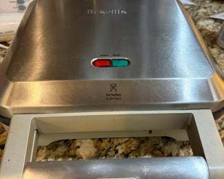 Brevlla personal pie press