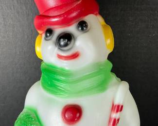 a classic - Empire Plastic Corp Blow Mold 13" snow man light, works great