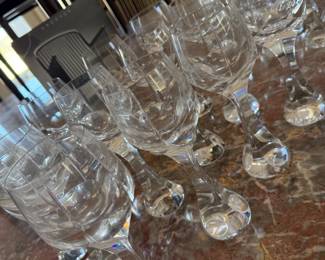 BACCARAT WINE GLASSES SET OF 12 - GORGEOUS
