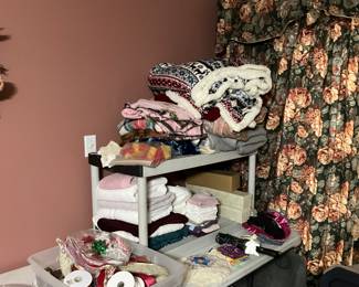 Bedroom - blankets & more