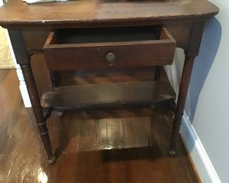 vintage oak table with 1 drawer