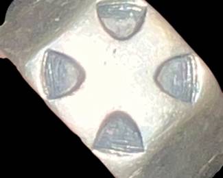 James Avery Size 11 Heavy Cross Ring