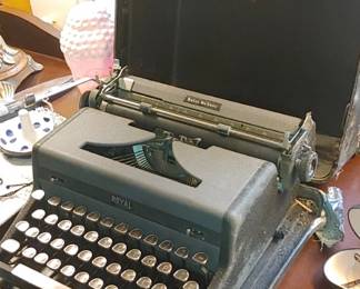 Royal vintage typewriter