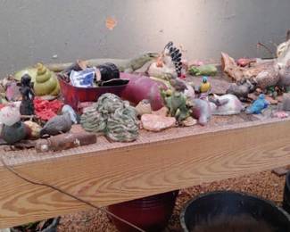 Potting tables and creative knick knack gardening ideas